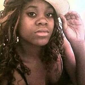 Meet your Posher, Iesha